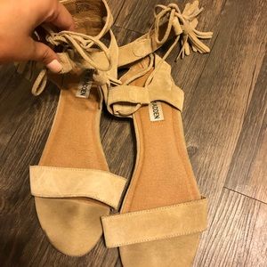steve madden sandals with tassels
